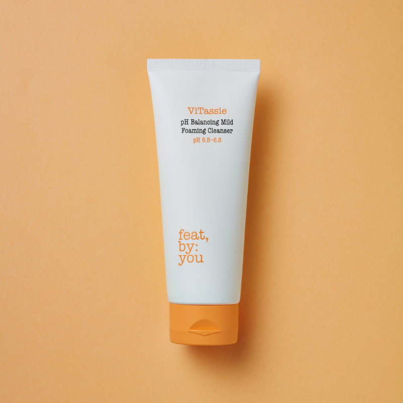ViTassie pH Balancing Mild Foaming Cleanser